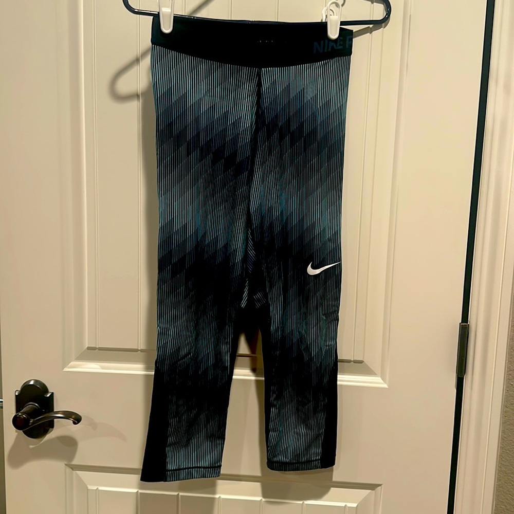Nike capris